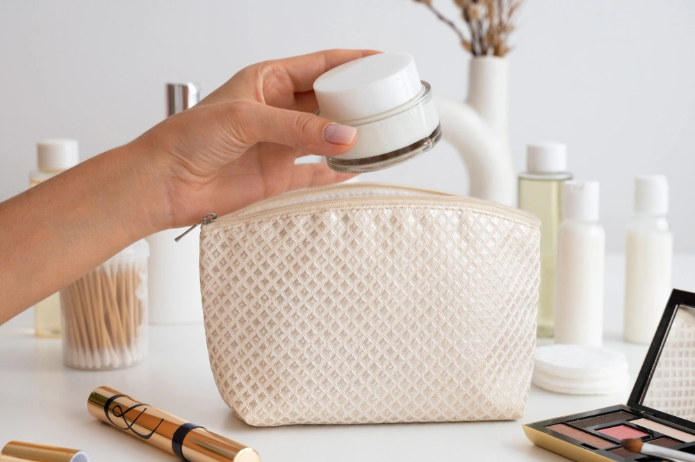 You are currently viewing Apa Saja Sih Produk Maklon Skincare Terbaik Saat Ini?